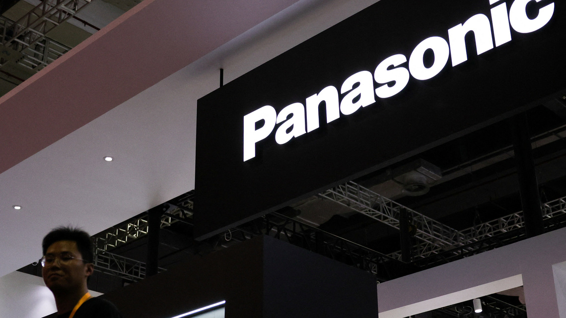 Panasonic's battery unit posts higher Q2 operating profit, lifts forecast 