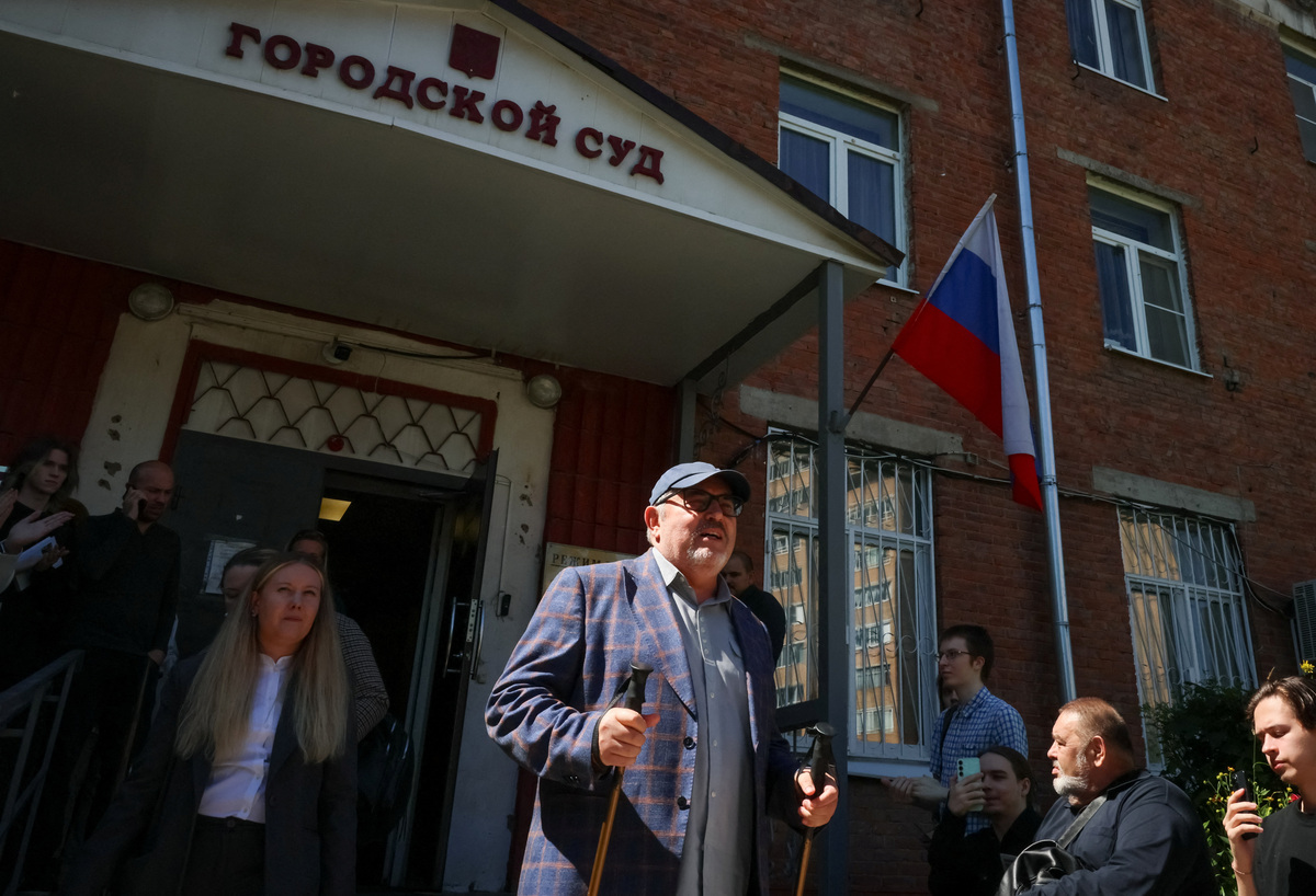 Boris Nadezhdin, an anti-war Russian politician, leaves a court building after his hearing in Dolgoprudny, Moscow region, Russia July 17, 2026.  REUTERS/Anastasia Barashkova