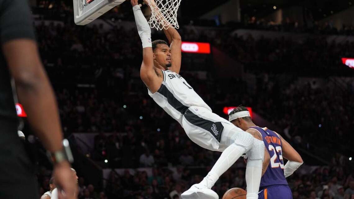 Thunder, Spurs open NBA season as co-favorites to win title 