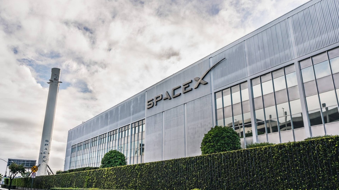 SpaceX stock starting to reward investors who stuck around