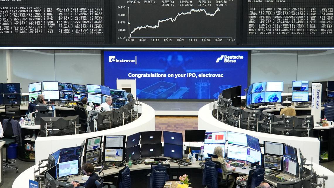 European shares steady as investors assess Mideast progress; automakers slide 