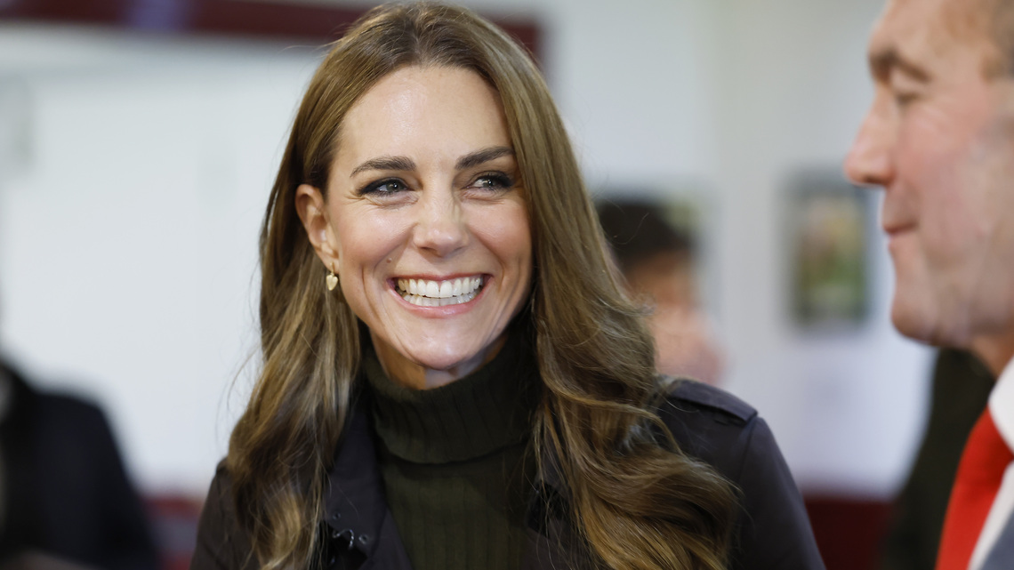 According to Kate Middleton, Chelsea Boots Season Is Here - Copy Her Style 