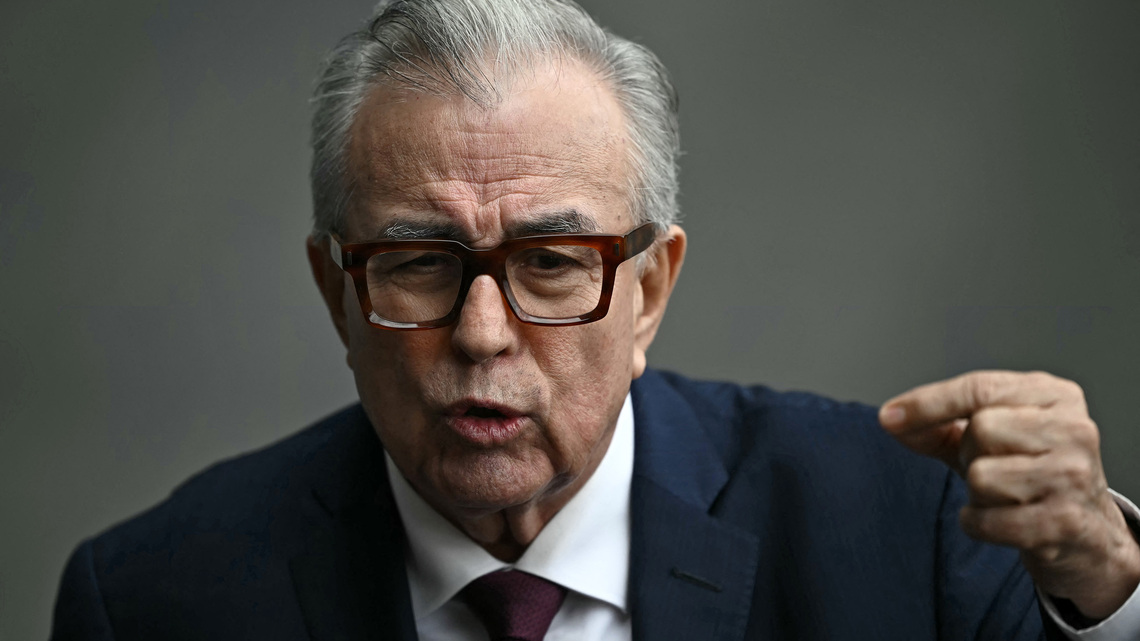 Mexican governor, indicted by US on charges of collaboration with drug cartel, is back in office 