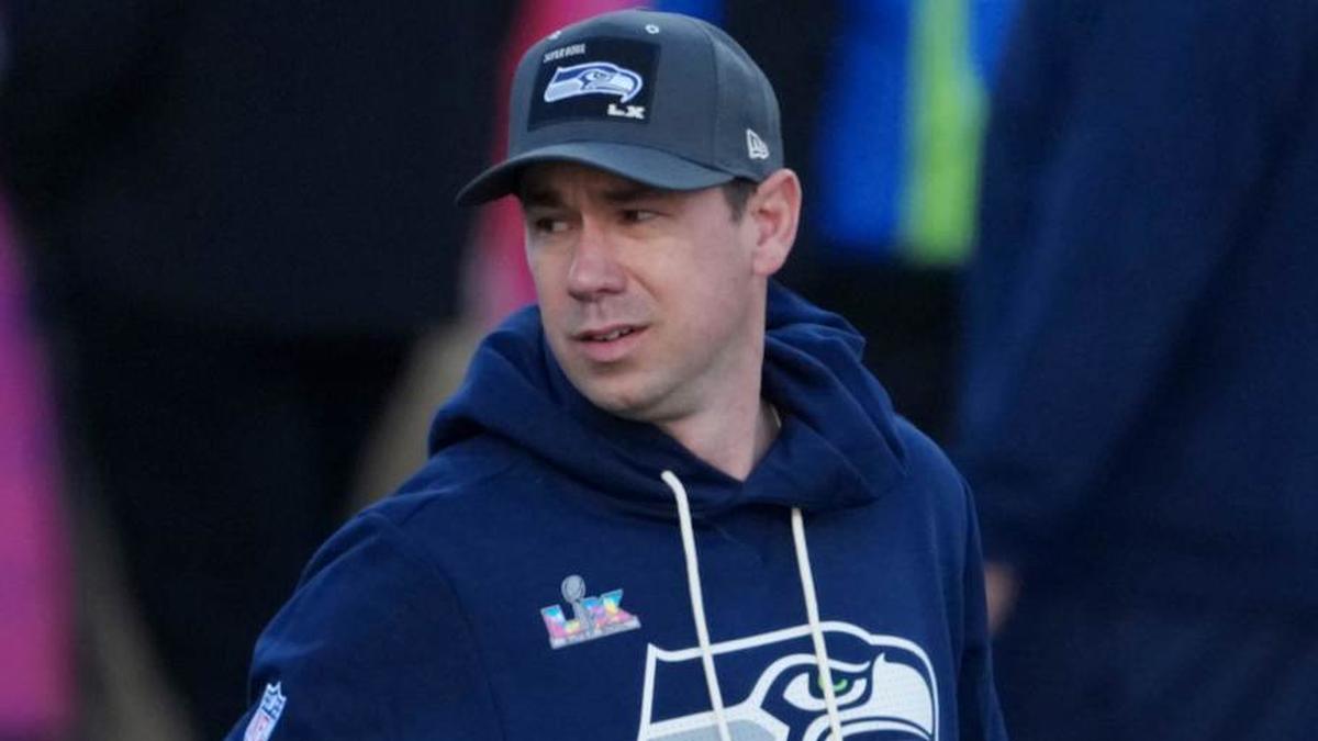  Feb 8, 2026; Santa Clara, CA, USA; Seattle Seahawks offensive coordinator Klint Kubiak on the field before playing against the New England Patriots in Super Bowl LX at Levi's Stadium. Mandatory Credit: Kirby Lee-Imagn Images | Kirby Lee-Imagn Images 