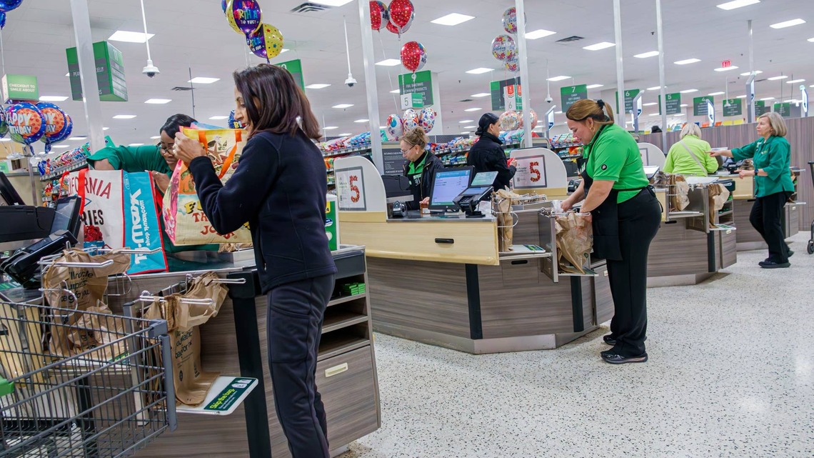 Publix struggles to boost sales as customer behavior shifts