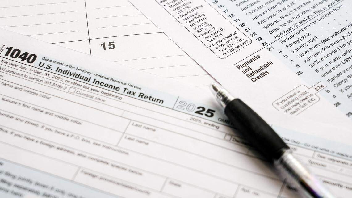 Americans spend an average of 13 hours and $290 to file income taxes, writes Binyamin Appelbaum.