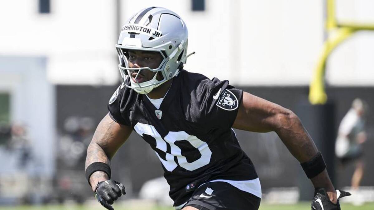  May 2, 2026; Henderson, NV, USA; Las Vegas Raiders running back Mike Washington Jr. (30) runs through a drill during a Rookie Minicamp at Intermountain Health Performance Center. Mandatory Credit: Candice Ward-Imagn Images | Candice Ward-Imagn Images 