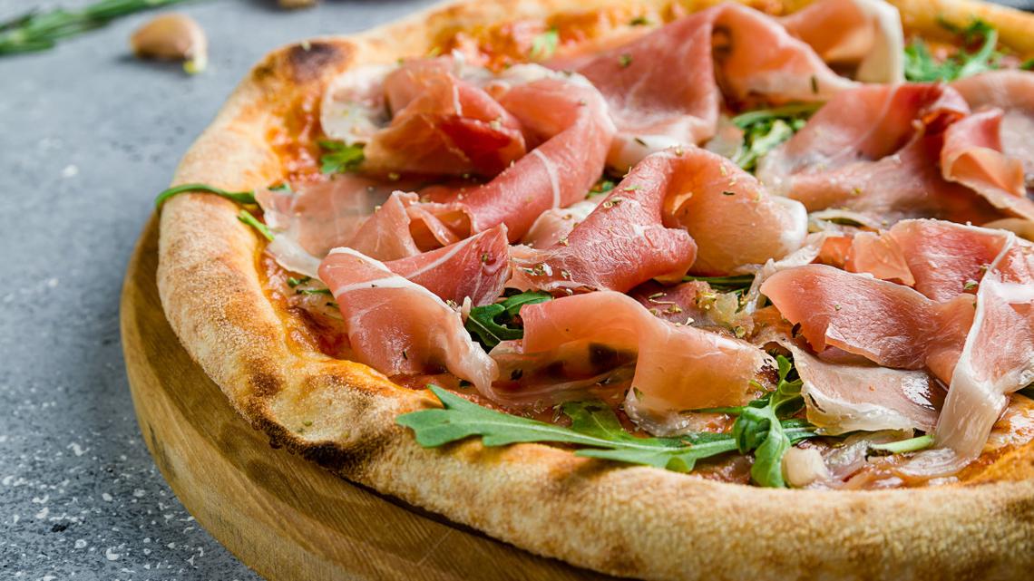 The Genius Pizza-Cutting Hack We Wish We'd Known About Sooner 