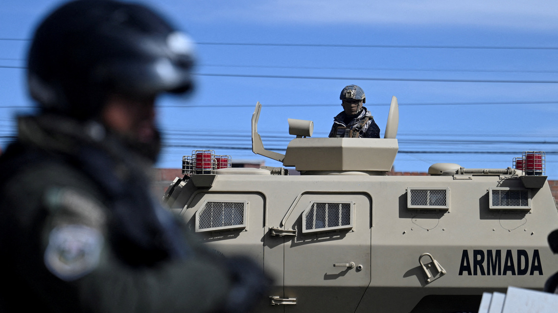 Crisis en Bolivia disminuye tras aprobación de estado de excepción y cese de bloqueos 