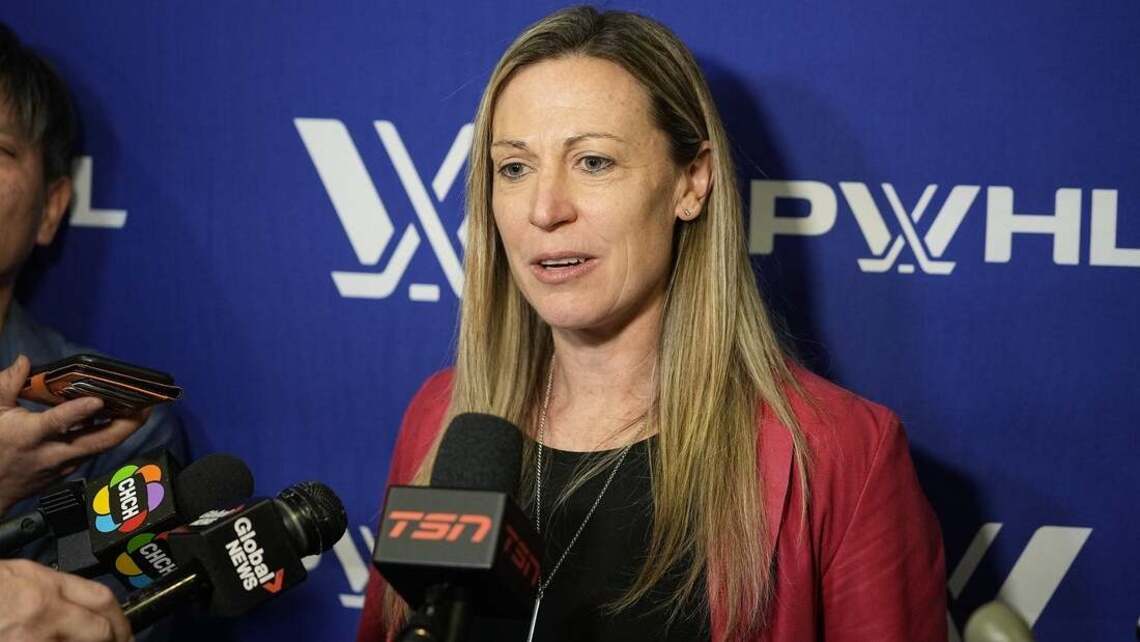 PWHL releases schedule, introduces conferences 