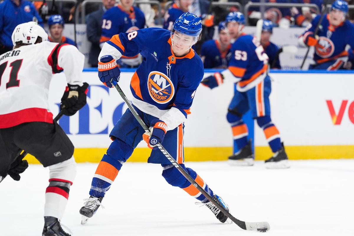  Islanders Matthew Schaefer Wins Calder Trophy 
