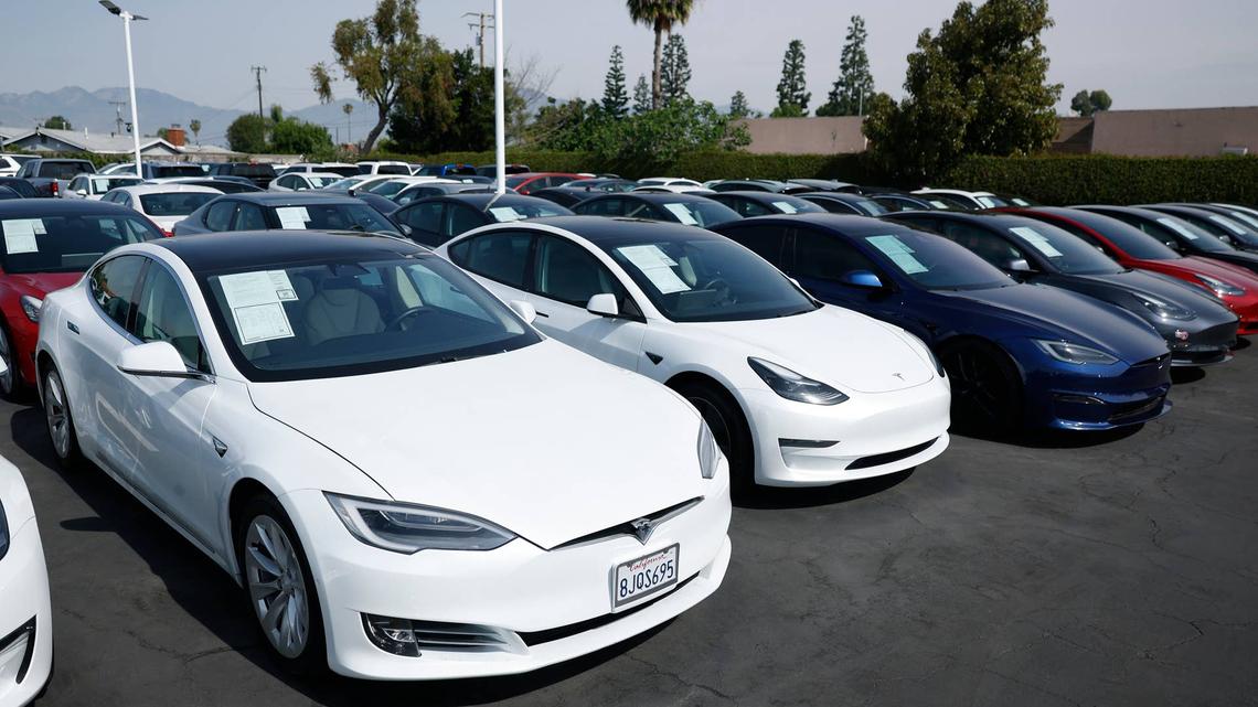 Edmunds reveals car loans are largest nonhousing debts for U.S. drivers 