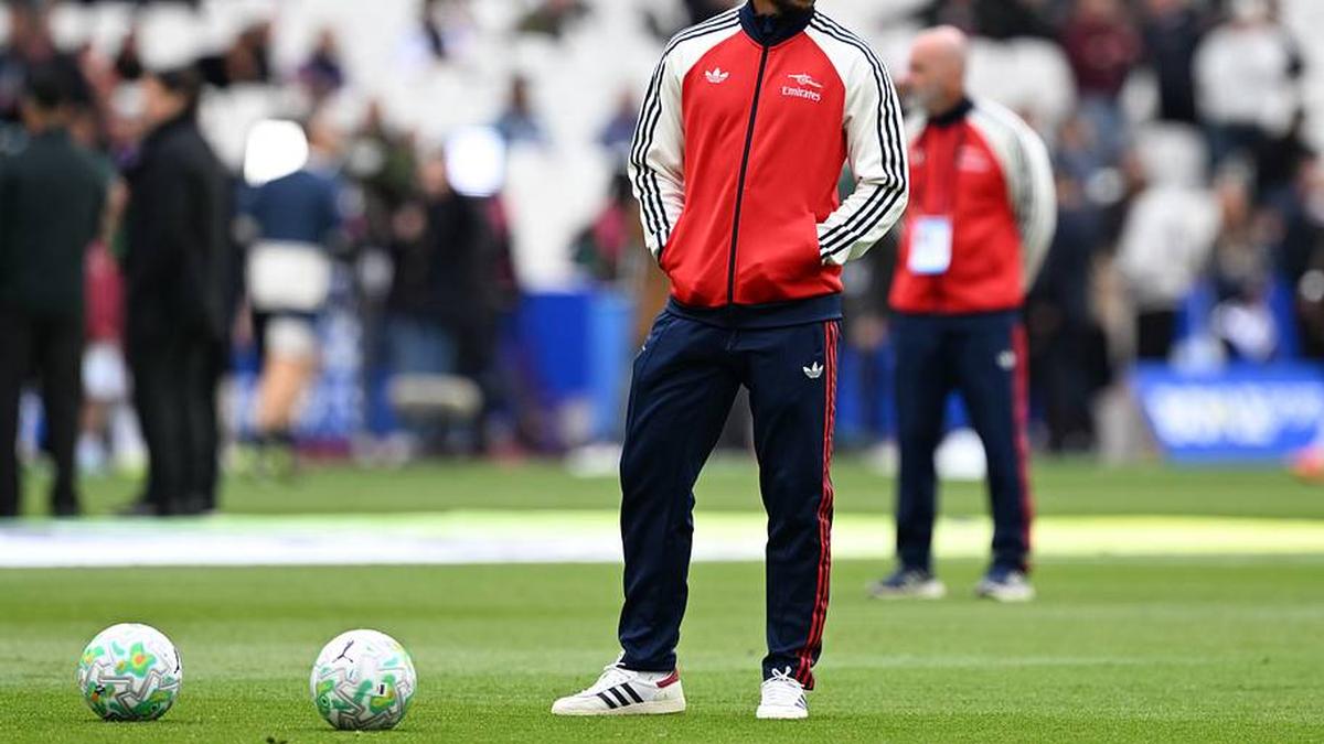  Jurriën Timber has spent a while on the sidelines. | David Price/Arsenal FC/Getty Images 