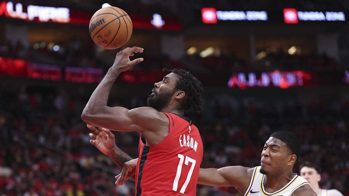  Eason had six combined steals and blocks on Sunday night. | Troy Taormina-Imagn Images 