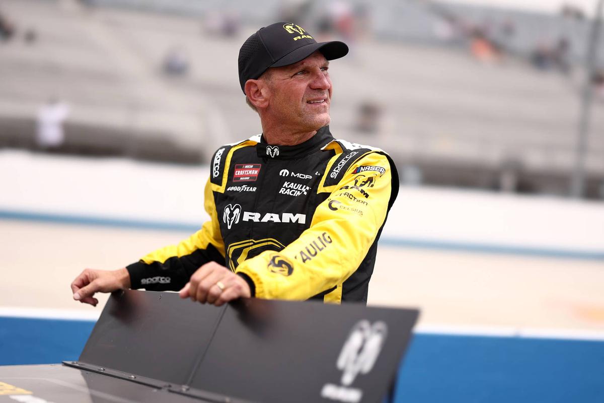  Clint Bowyer gets ready to qualify at Dover in the NASCAR Truck Series. (Photo by Meg Oliphant/Getty Images)