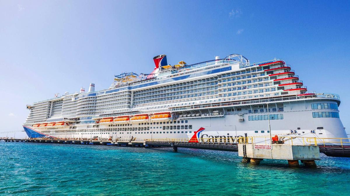  Carnival pushed back the launch of Carnival Rewards from June 1 to Sept. 1 so that passengers' summer cruises could count toward their starting status level. 