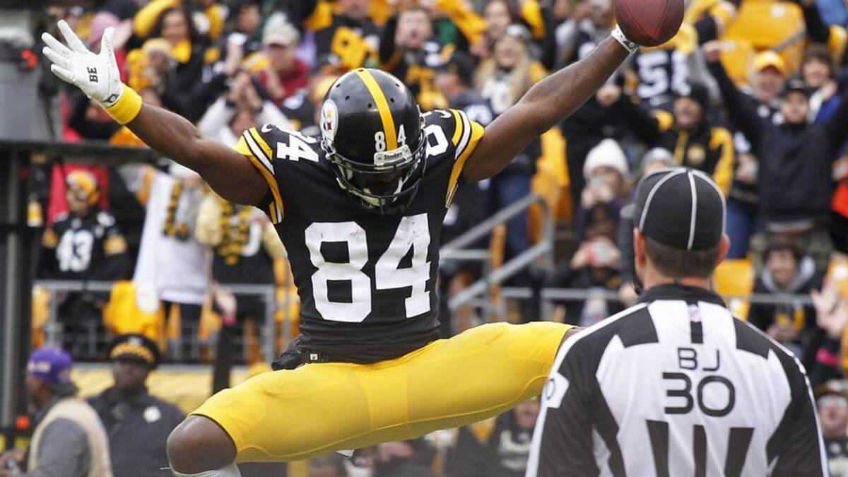  Oct 28, 2018; Pittsburgh, PA, USA; Pittsburgh Steelers wide receiver Antonio Brown (84) reacts after scoring his second touchdown of the game against the Cleveland Browns during the second quarter at Heinz Field. Mandatory Credit: Charles LeClaire-Imagn Images | Charles LeClaire-Imagn Images 