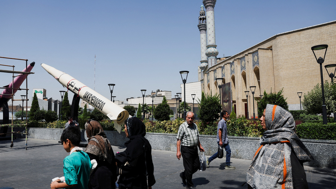 Iran peace deal looms while new military action flares near Strait of Hormuz 