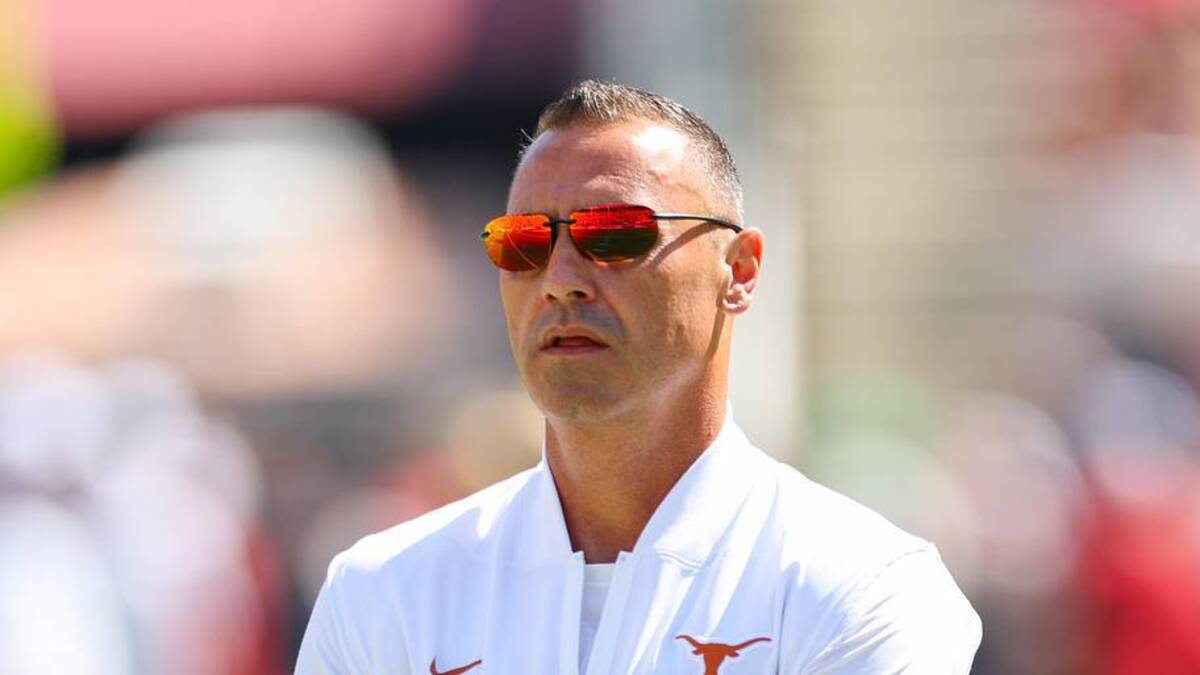  Oct 11, 2025; Dallas, Texas, USA; Texas Longhorns head coach Steve Sarkisian before the game against the Oklahoma Sooners at the Cotton Bowl. Mandatory Credit: Kevin Jairaj-Imagn Images | Kevin Jairaj-Imagn Images 