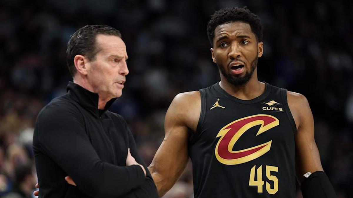  Donovan Mitchell dropped 43 points to help the Cavaliers win Game 4 on Monday | Matt Krohn-Imagn Images 