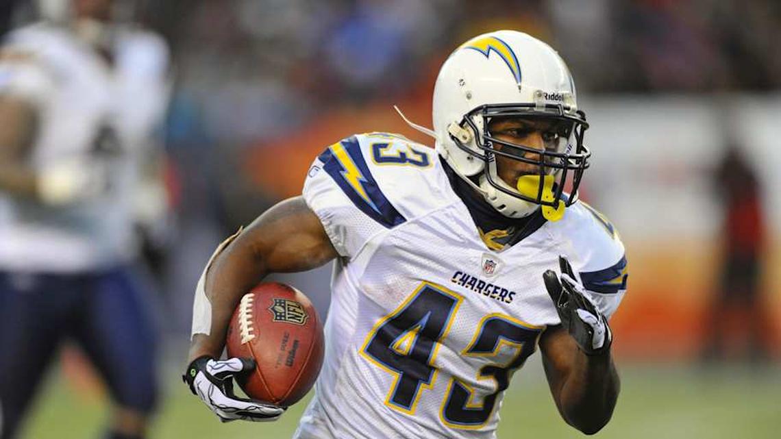  Jan 2, 2011; Denver, CO, USA; San Diego Chargers running back Darren Sproles (43) runs for a large gain of yardage in the second half against the Denver Broncos at Invesco Field. The Chargers defeated the Broncos 33-28. Mandatory Credit: Ron Chenoy-Imagn Images | Ron Chenoy-Imagn Images 