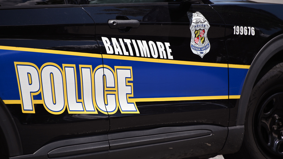 Baltimore Police dispersed an estimated crowd of more than 1,000 teenagers in the Fells Point neighborhood of Baltimore late Saturday night who had gathered in the waterfront area despite the city’s summer youth curfew. (Kim Hairston/The Baltimore Sun/TNS)