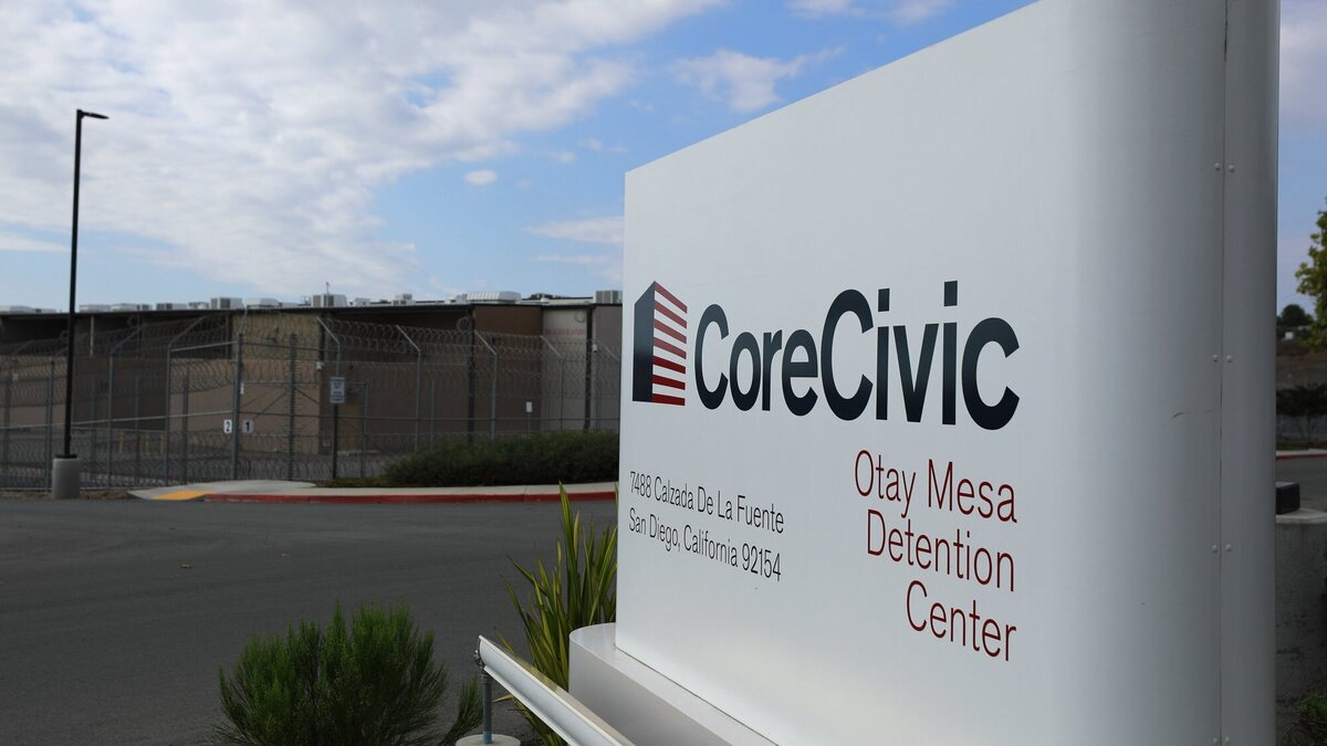 The Otay Mesa Detention Center is owned and operated by CoreCivic, a private prison company. This shows it on Tuesday, Oct. 5, 2021, in San Diego, CA. (K.C. Alfred / The San Diego Union-Tribune)