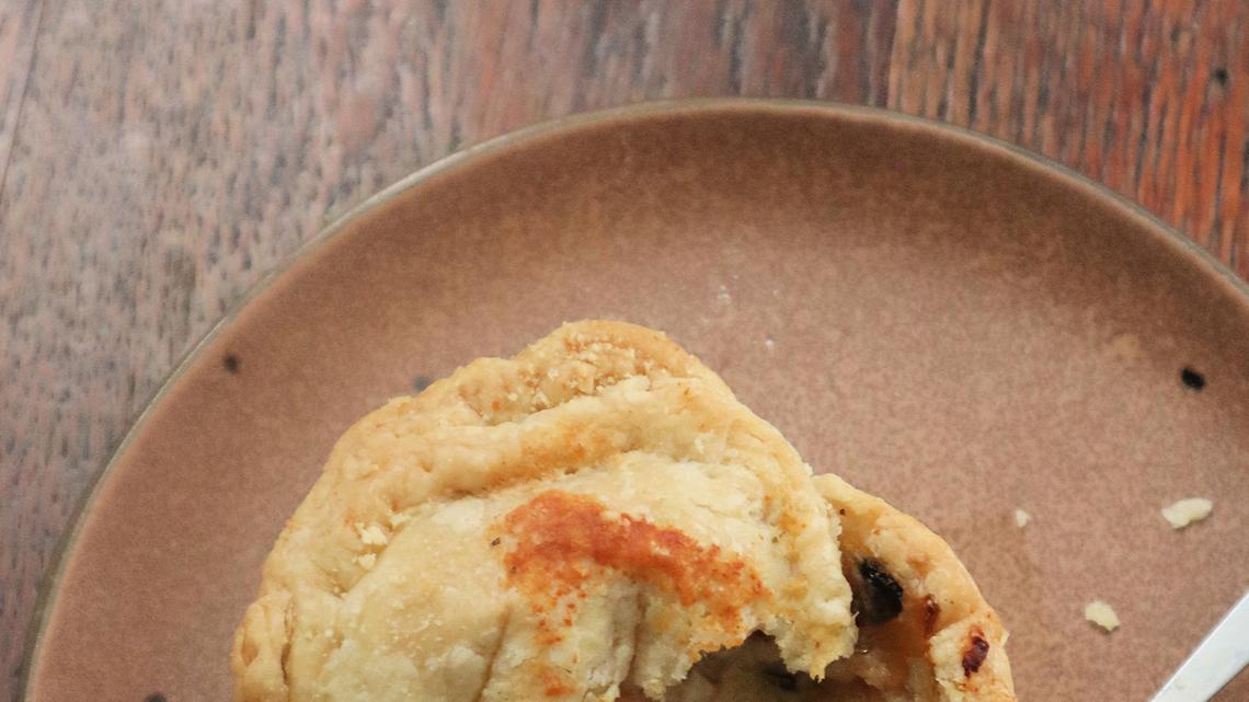 Gretchen's table: Miniature chicken pot pies warm the soul 