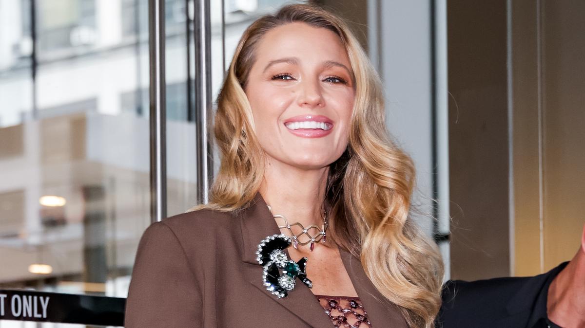 NEW YORK, NEW YORK - SEPTEMBER 05: Blake Lively is seen outside Glossy Pop at the Fashion Institute of Technology on September 05, 2025 in New York City. (Photo by The Hapa Blonde/GC Images)