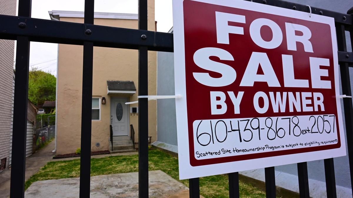 The Allentown Housing Authority puts a home up for sale at 516 West Gordon Street in Allentown, at an affordable price for a low-income family. Photo taken on Wednesday, April 29, 2026. (Monica Cabrera/The Morning Call)