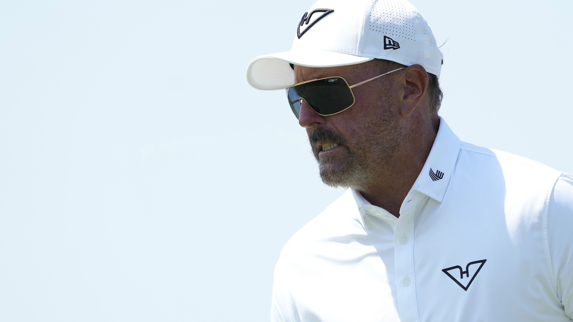 Shocking Claims Made Against Phil Mickelson: Nude Selfies, Grooming and More 