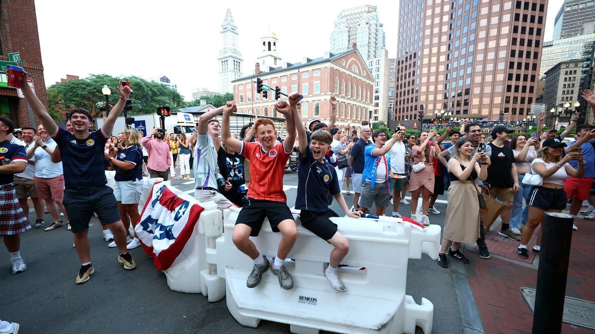 FILE PHOTO: Soccer Football - FIFA World Cup 2026 - Group C - Haiti v Scotland - Preview - Boston, Massachusetts, U.S. - June 12, 2026 Scotland fans gather in Boston ahead of the match REUTERS/Peter Cziborra/File Photo