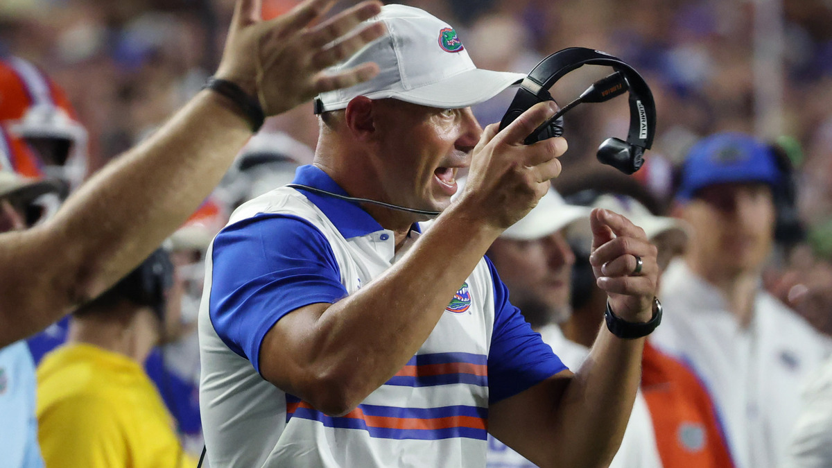 Bianchi: Goodbye and good riddance, Billy Ball - Sumrall's Gators rout FAU in fun Swamp debut