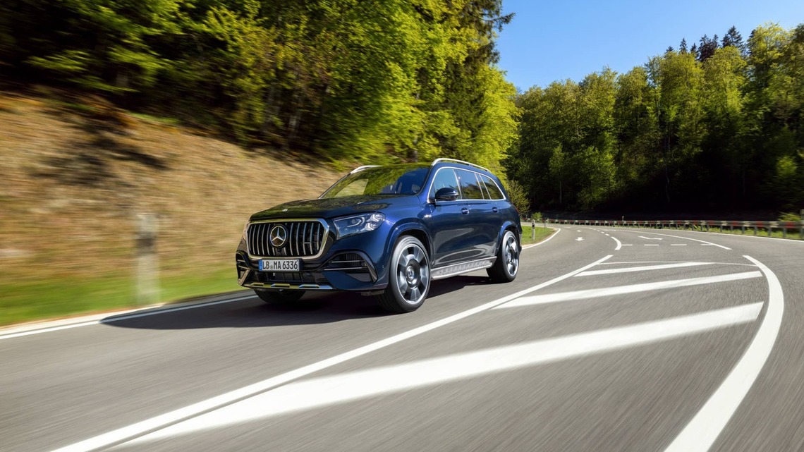 We Compared the 2026 Lincoln Navigator and Mercedes-Benz GLS. Here's the One We'd Buy 