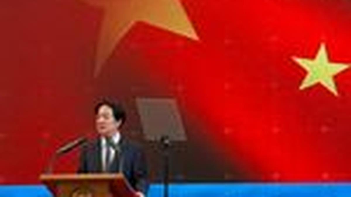 FILE PHOTO: Taiwan President Lai Ching-te speaks at a press conference on defence spending in Taipei, Taiwan November 26, 2025. REUTERS/Yimou Lee/File Photo