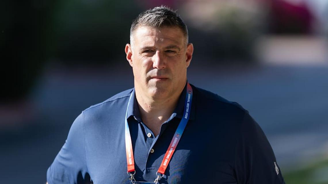  Mar 30, 2026; Phoenix, AZ, USA; New England Patriots head coach Mike Vrabel during the 2026 NFL Annual League Meeting at the Arizona Biltmore. Mandatory Credit: Mark J. Rebilas-Imagn Images | Mark J. Rebilas-Imagn Images 