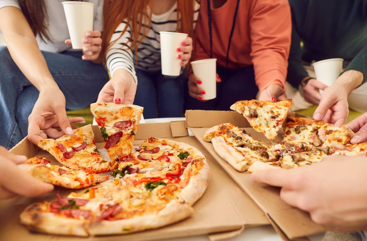  Papa Murphy's confirms plans to close up to 50 restaurants. 