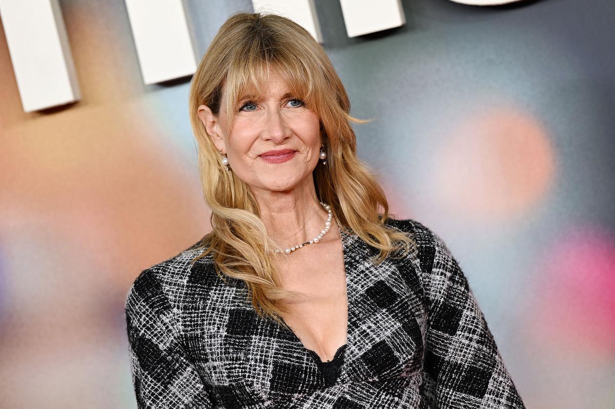  Laura Dern