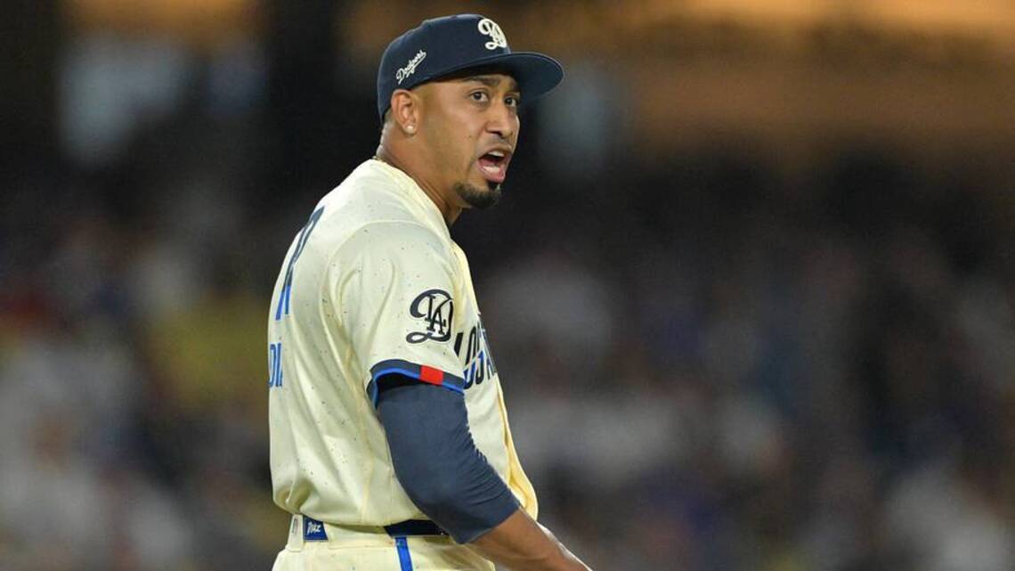 Dodgers Notes: LA Clinches First-Round Bye, Dalton Rushing Returning, Edwin Diaz Postseason Closer?