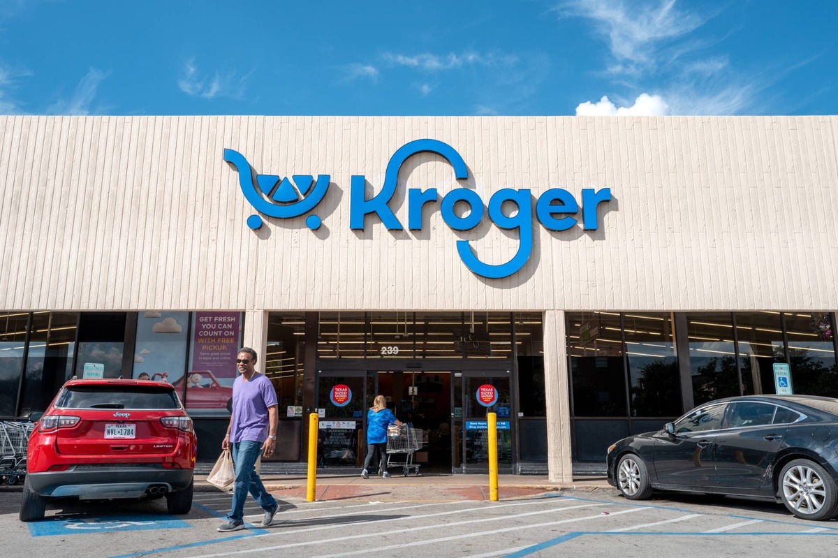  Kroger is expanding its exclusive floral line. 