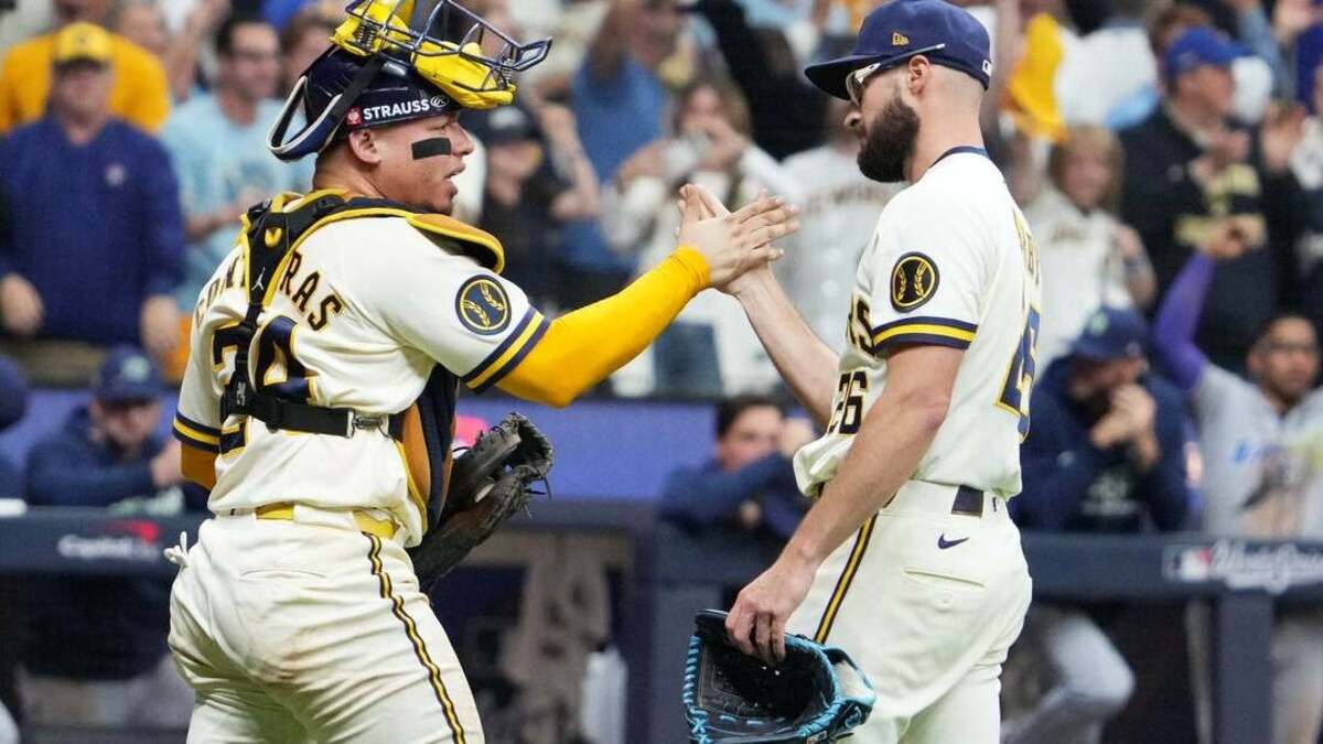 Brewers erase four-run deficit, take 2-0 World Series lead vs. Rays ...