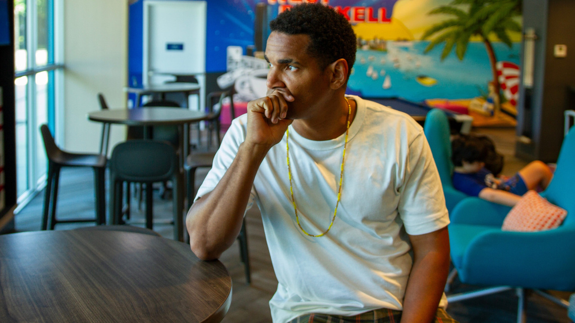 Freed Cuban artist at center of US-Cuba talks brings his cause to Miami 