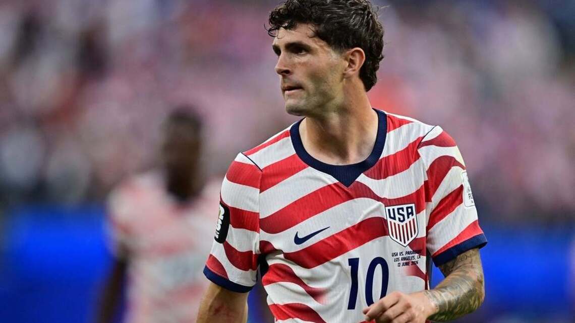 USMNT star Pulisic trains on his own, remains ‘day to day’ with calf injury