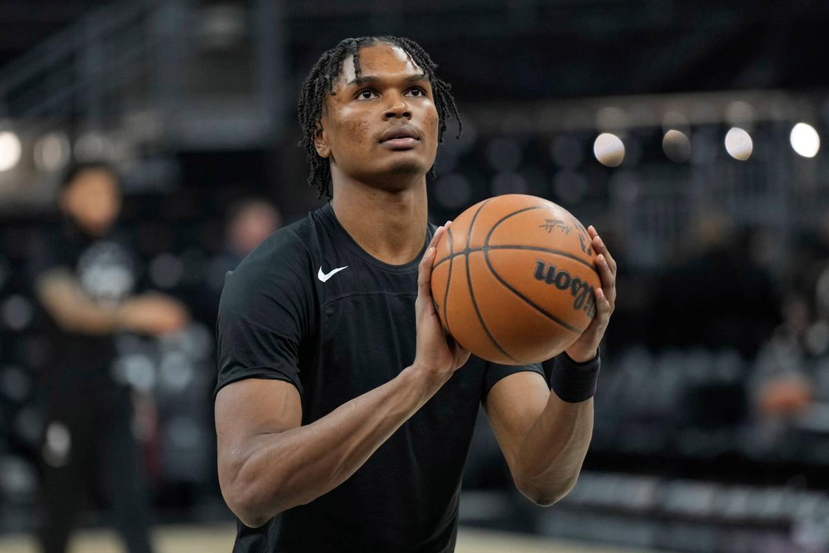  Ausar Thompson's expanding playmaking duties could dramatically elevate Detroit's long-term fantasy scoring outlook this season. © Scott Wachter-Imagn Images