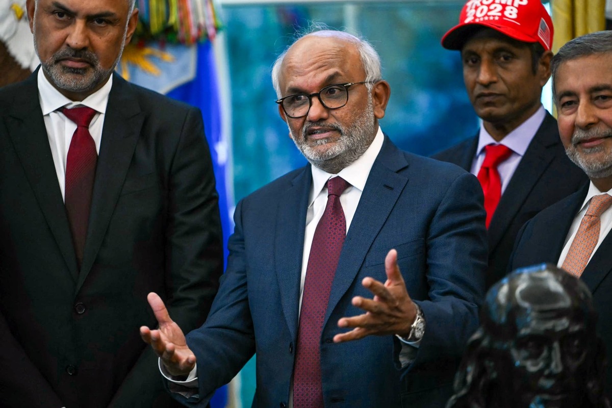  Adobe Systems CEO Shantanu Narayen aims to grow MAUs. CABALLERO-REYNOLDS/AFP via Getty Images