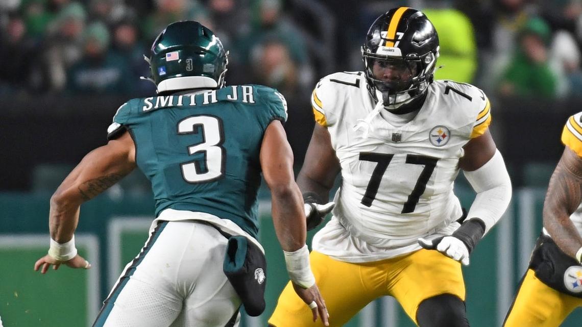 Report: Steelers LT Broderick Jones (neck) suffers setback 