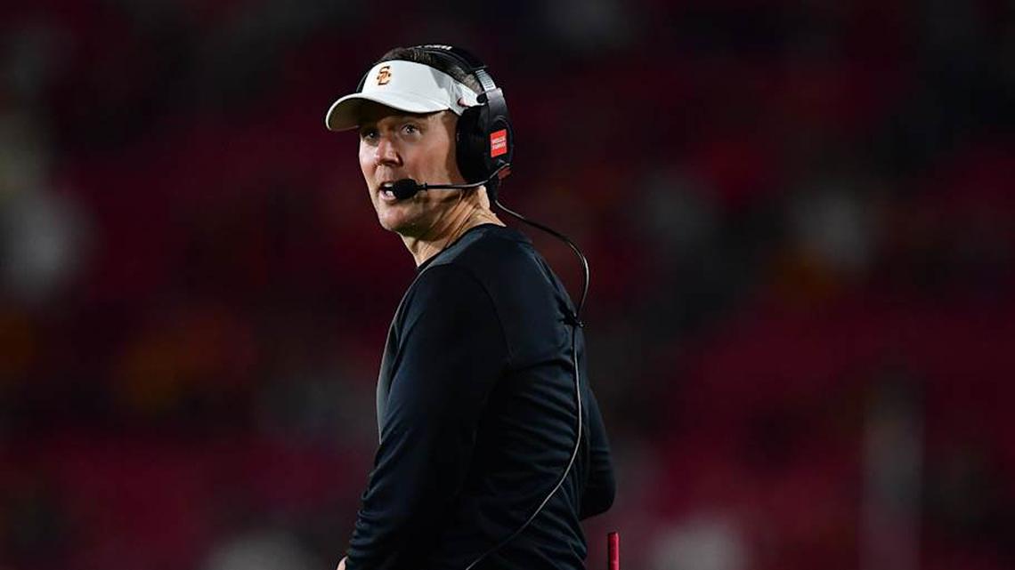  Sep 20, 2025; Los Angeles, California, USA; Southern California Trojans head coach Lincoln Riley watches game action against the Michigan State Spartans during the second half at the Los Angeles Memorial Coliseum. Mandatory Credit: Gary A. Vasquez-Imagn Images | Gary A. Vasquez-Imagn Images 