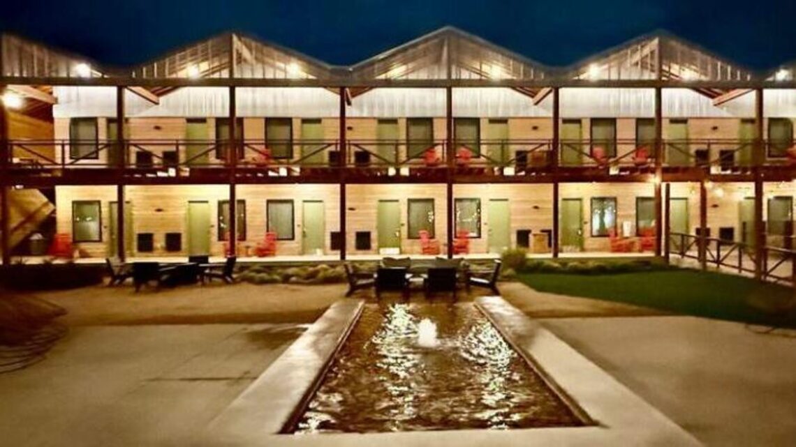 Why Choose the Music and the Wine in Lubbock, Texas With Girlfriends 