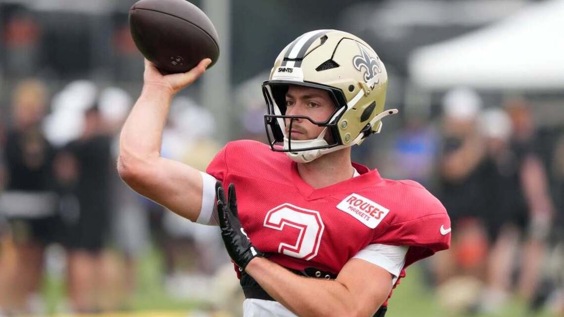 Giants sign QB Jake Haener, work out RB Najee Harris