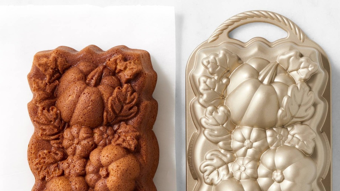 William Sonoma's Cornucopia Loaf Pan Turns Your Favorite Fall Baked Goods Into Edible Art 